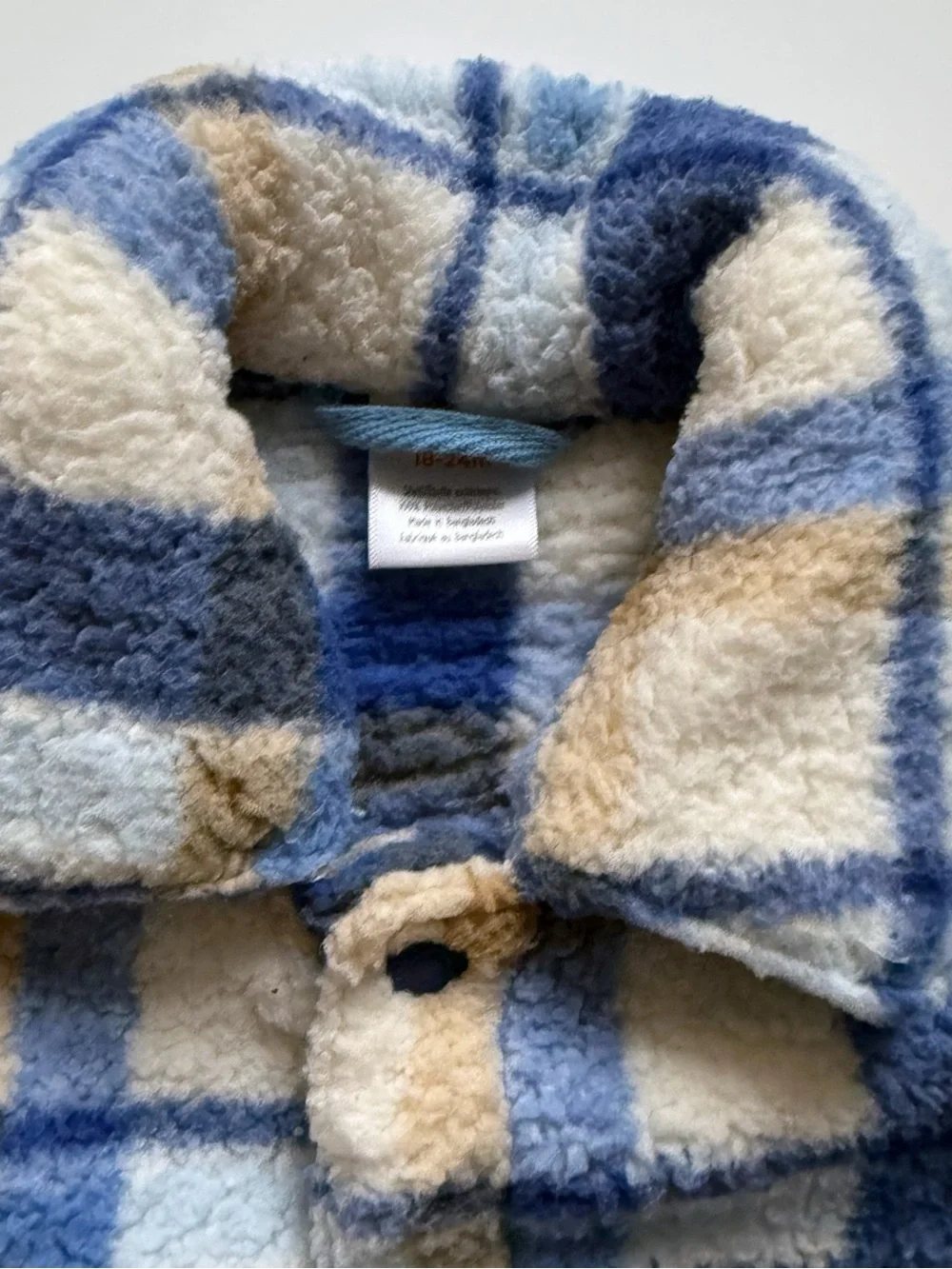 Gymboree baby Kids Plush Plaid Button-Up Jacket in Blue and Cream 18-24 months